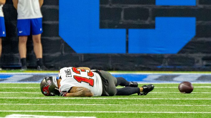 Mike Evans Injury Week 7